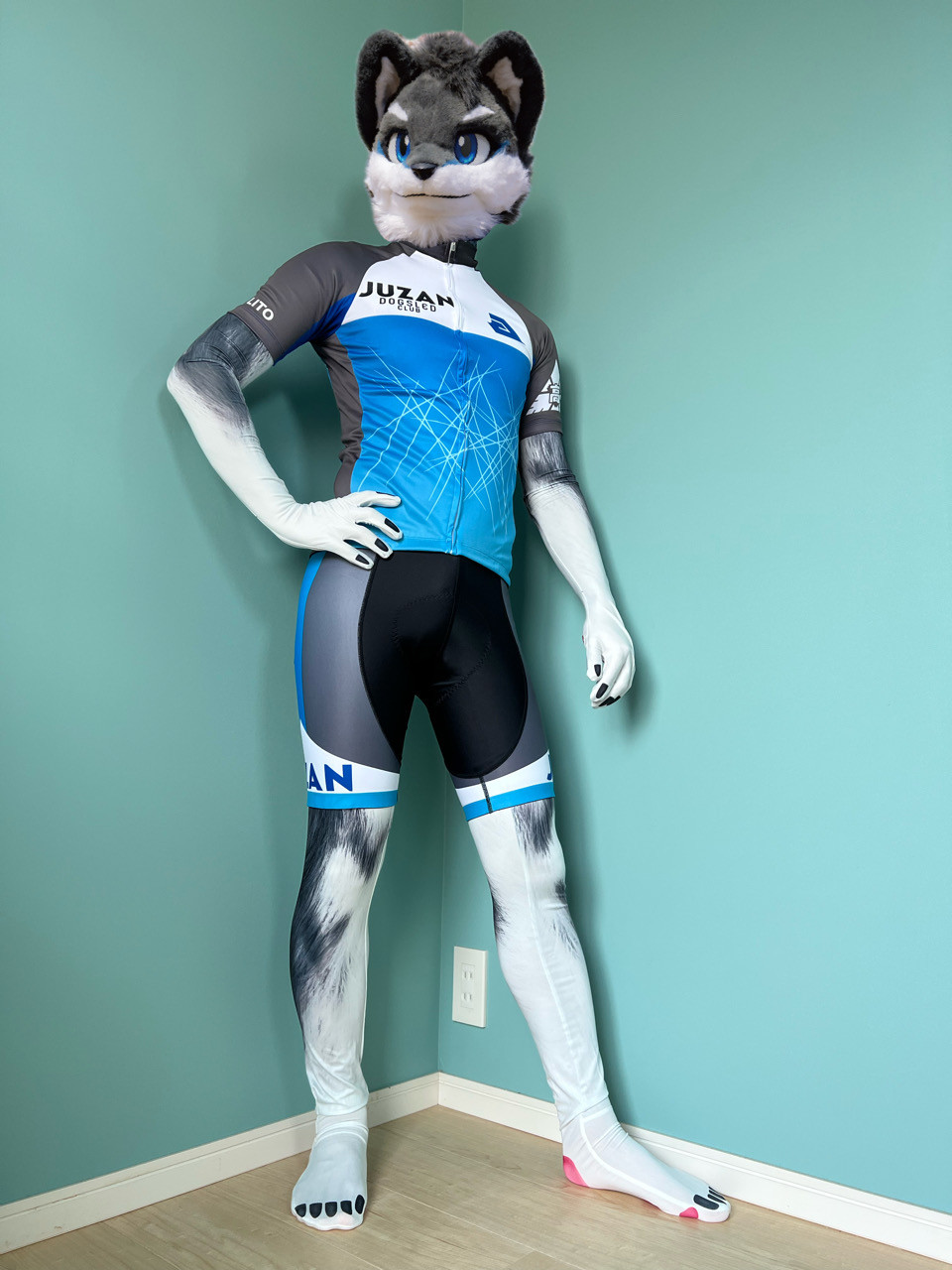 Adjustable Costume ×  Thurston Adjustable Costume × Albert Thurston